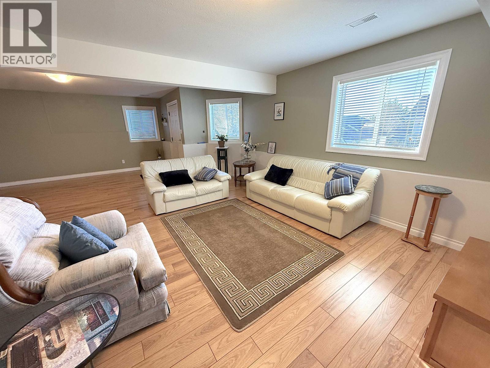 1041 EAGLE DRIVE - 31