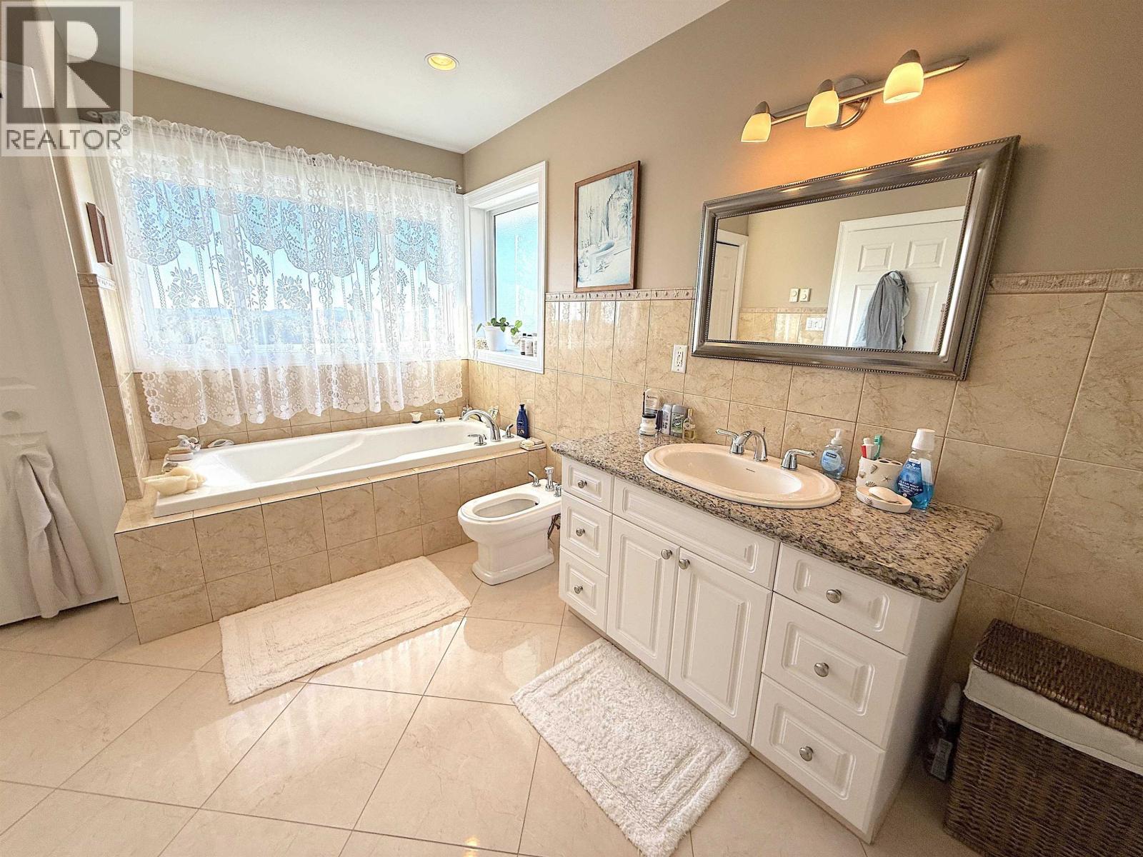 1041 EAGLE DRIVE - 23