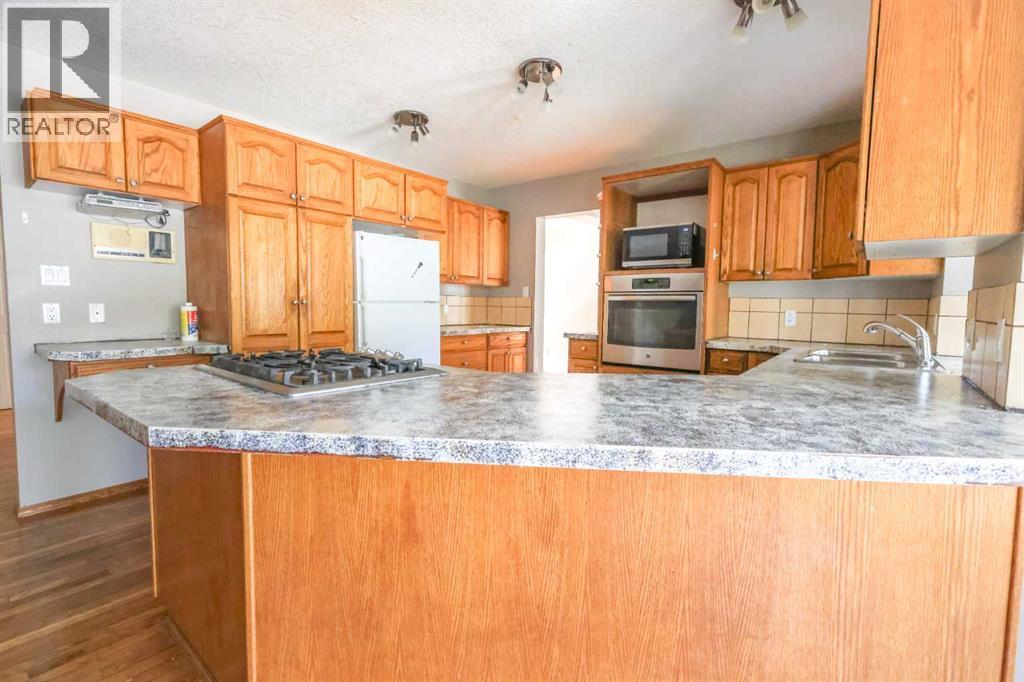 392076 Range Road 8-0 - 10