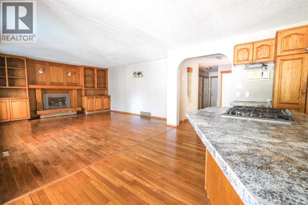 392076 Range Road 8-0 - 11