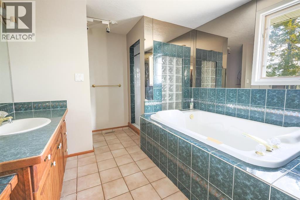 392076 Range Road 8-0 - 22