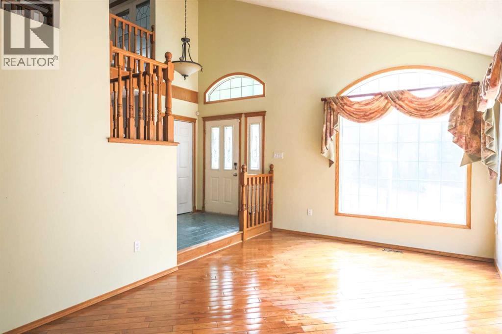 392076 Range Road 8-0 - 3