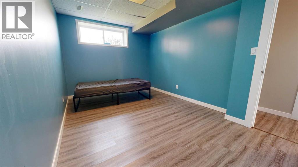 7914 115A Street - 21