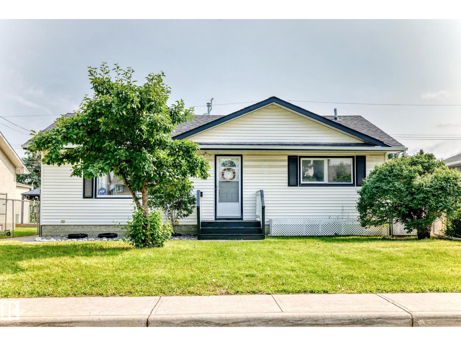 10819 137 AV NW - 1
