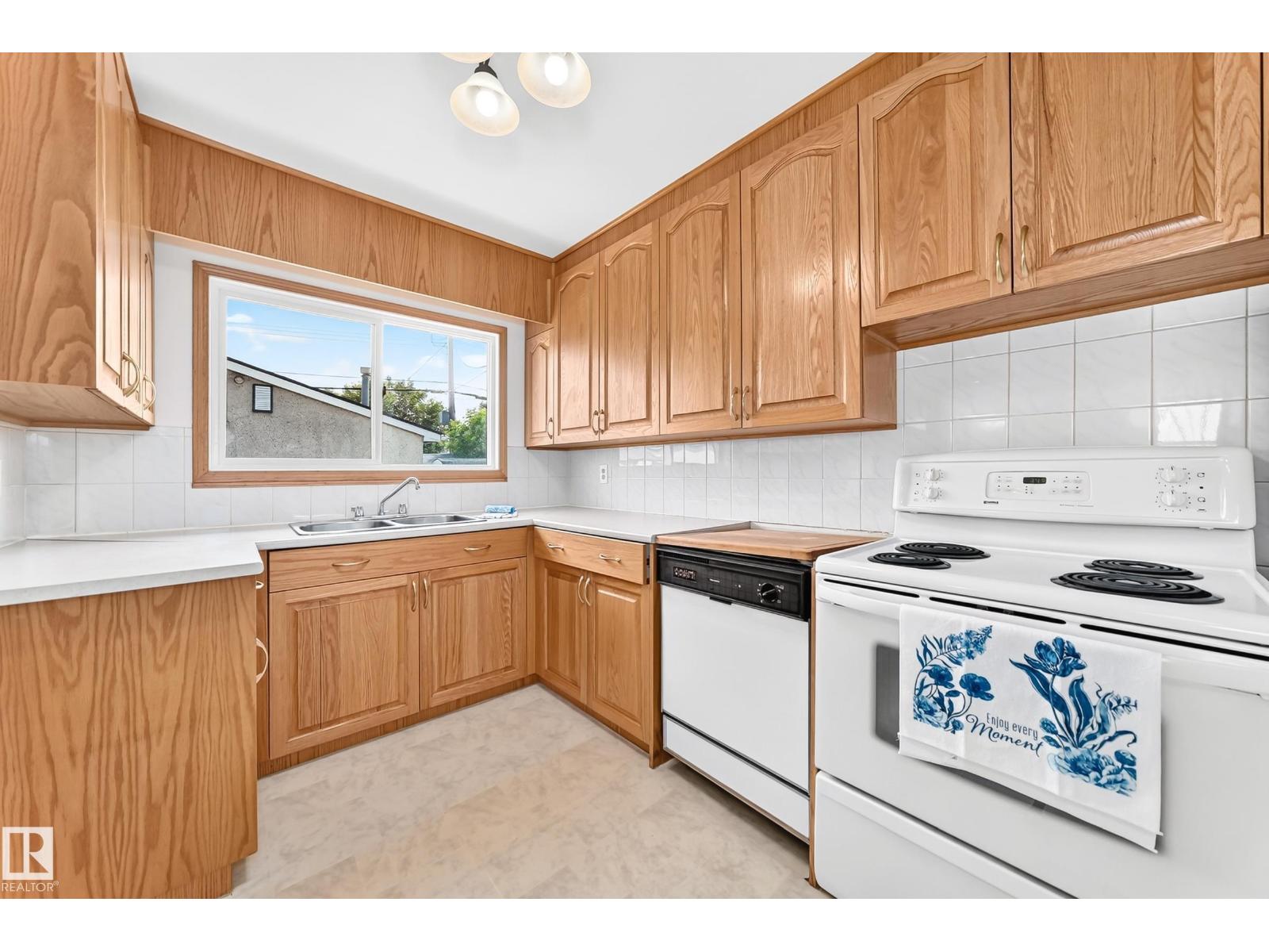 10819 137 AV NW - 2