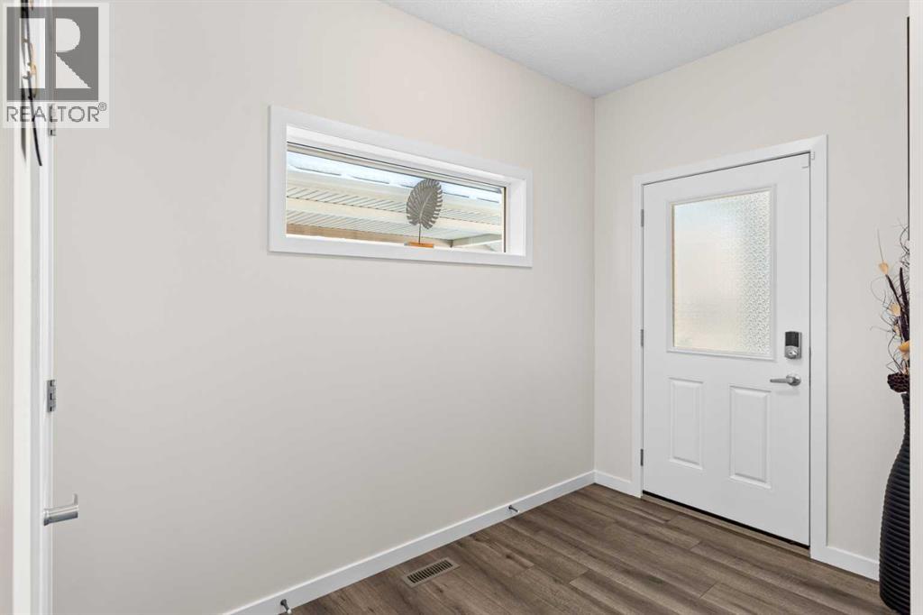 492 Chinook Gate Square SW - 5