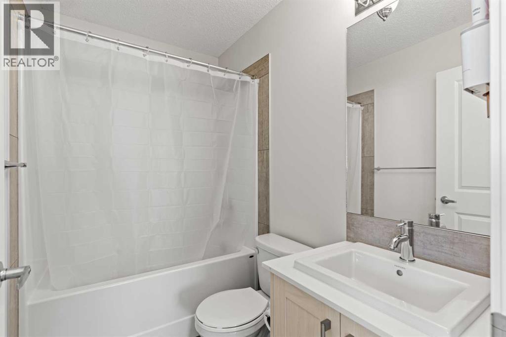 492 Chinook Gate Square SW - 39