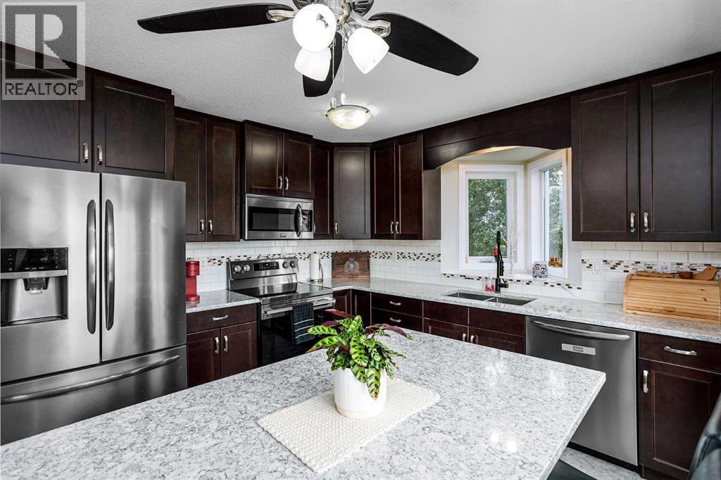 108 Martin Avenue - 10