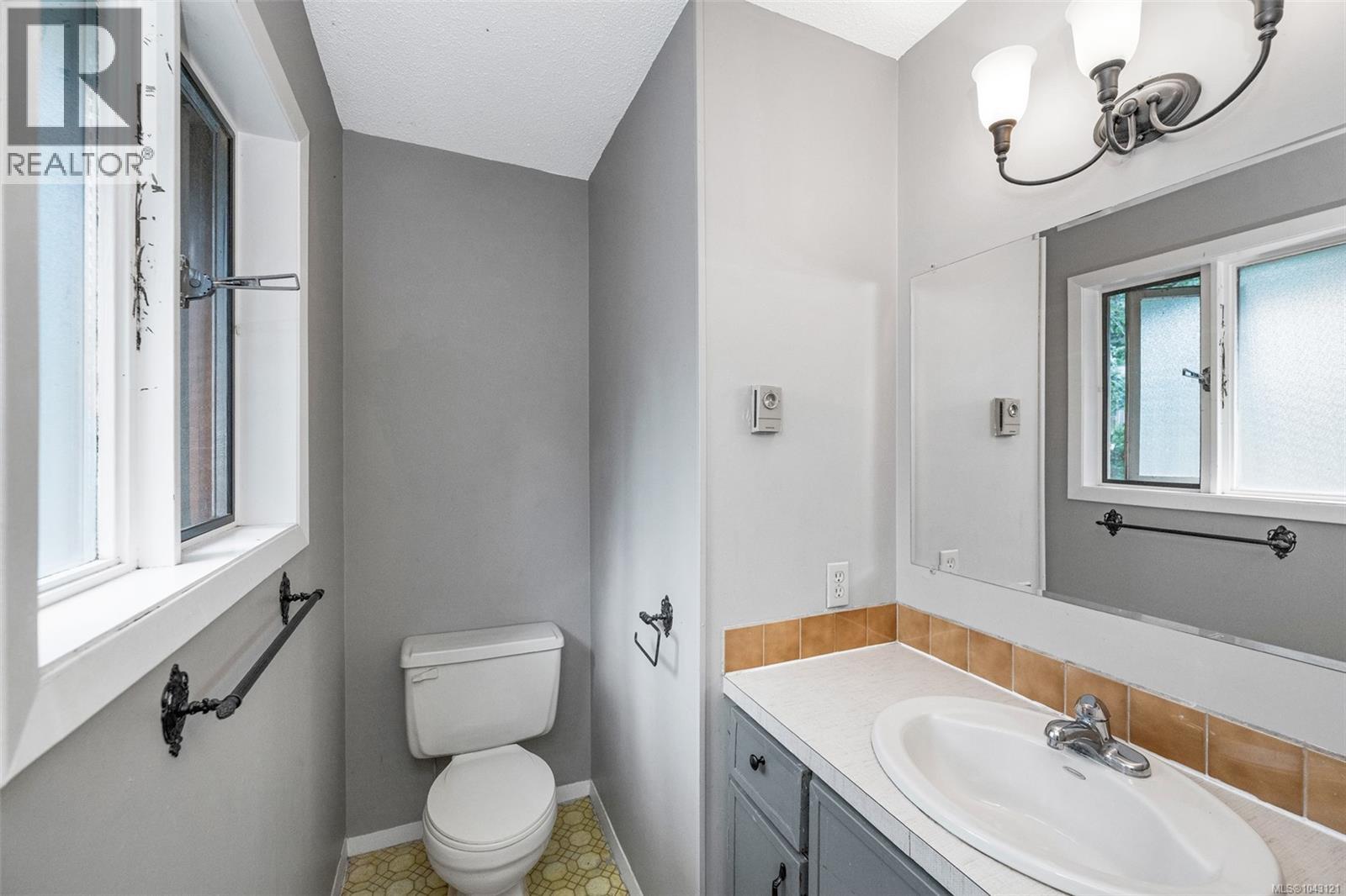 1488 Kingsview Rd - 35
