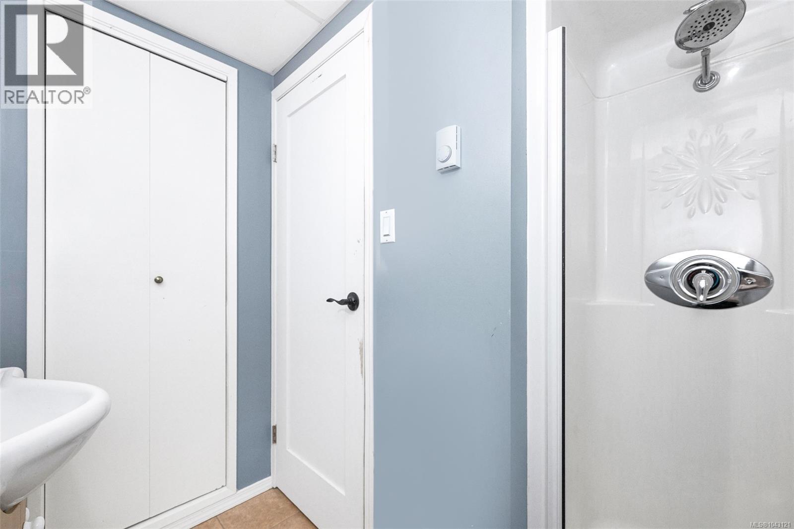 1488 Kingsview Rd - 44