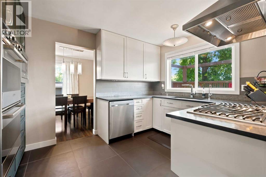 1016 Pensdale Crescent SE - 15