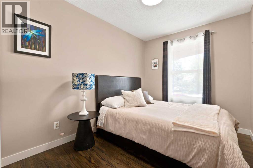 1016 Pensdale Crescent SE - 21