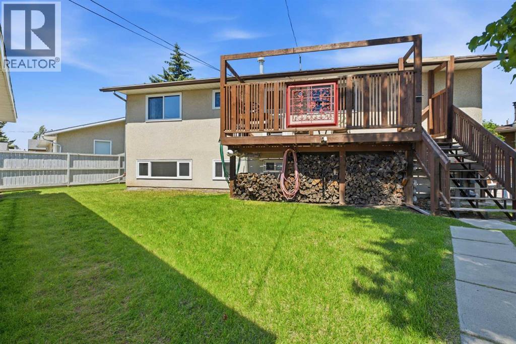 1016 Pensdale Crescent SE - 40