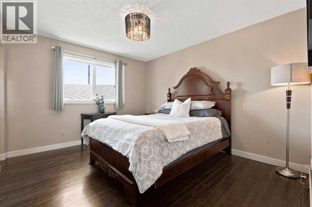 1016 Pensdale Crescent SE - 22