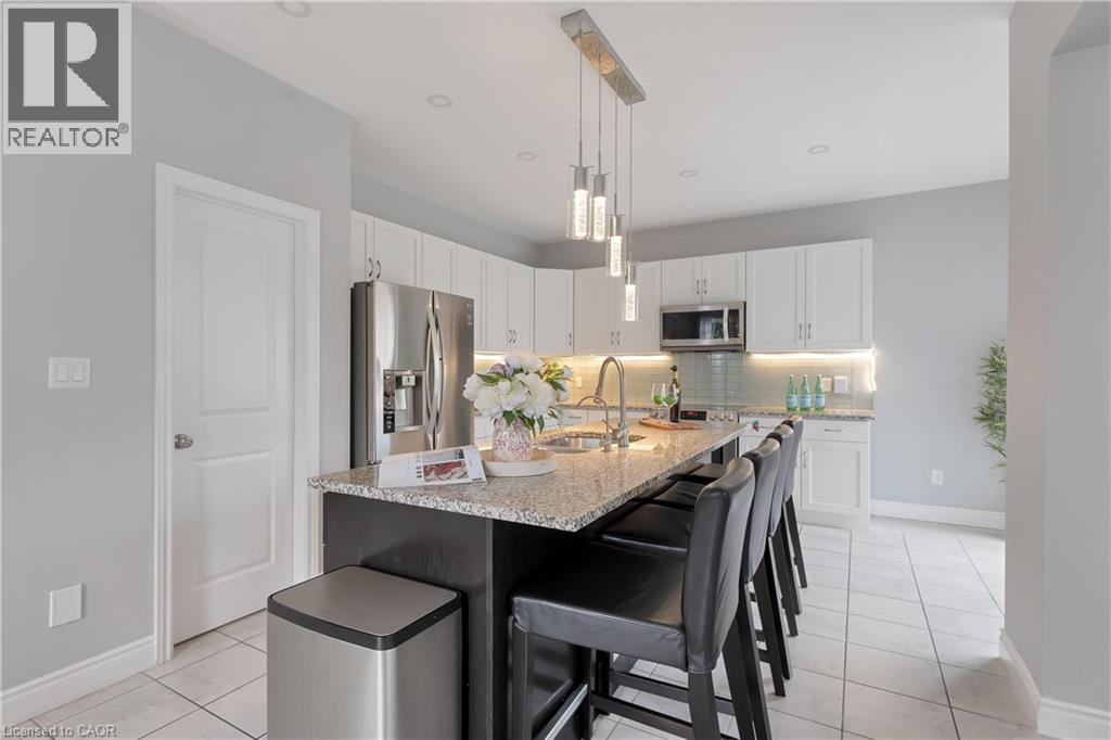 225 TREMAINE Crescent - 16