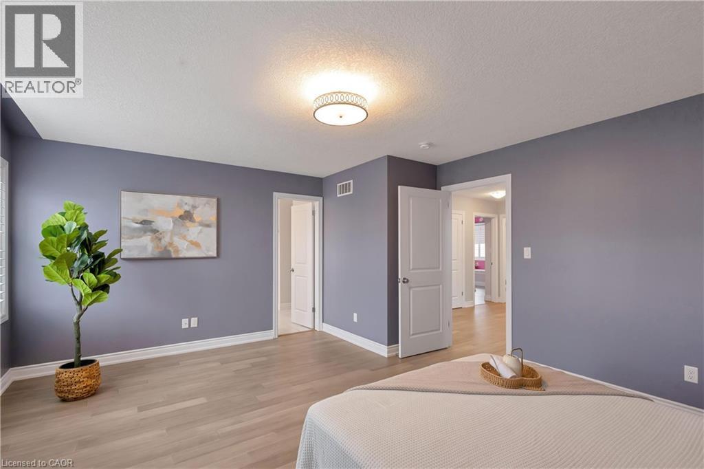 225 TREMAINE Crescent - 22
