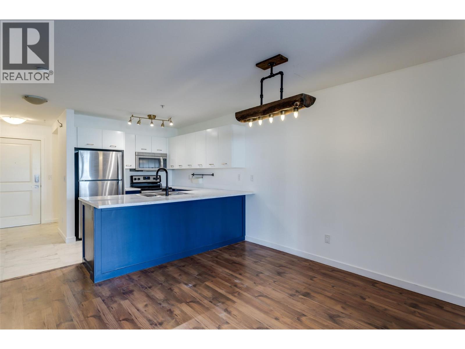 #107 533 Yates Road N - 14