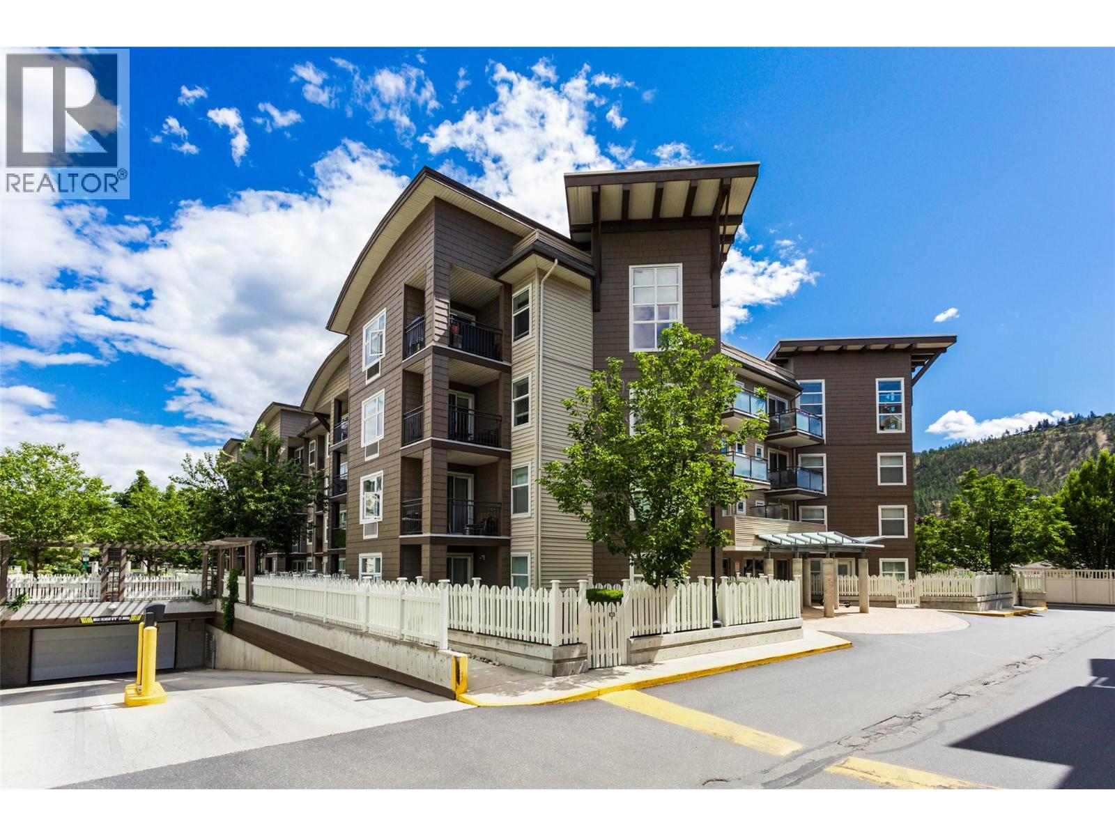 #107 533 Yates Road N - 4