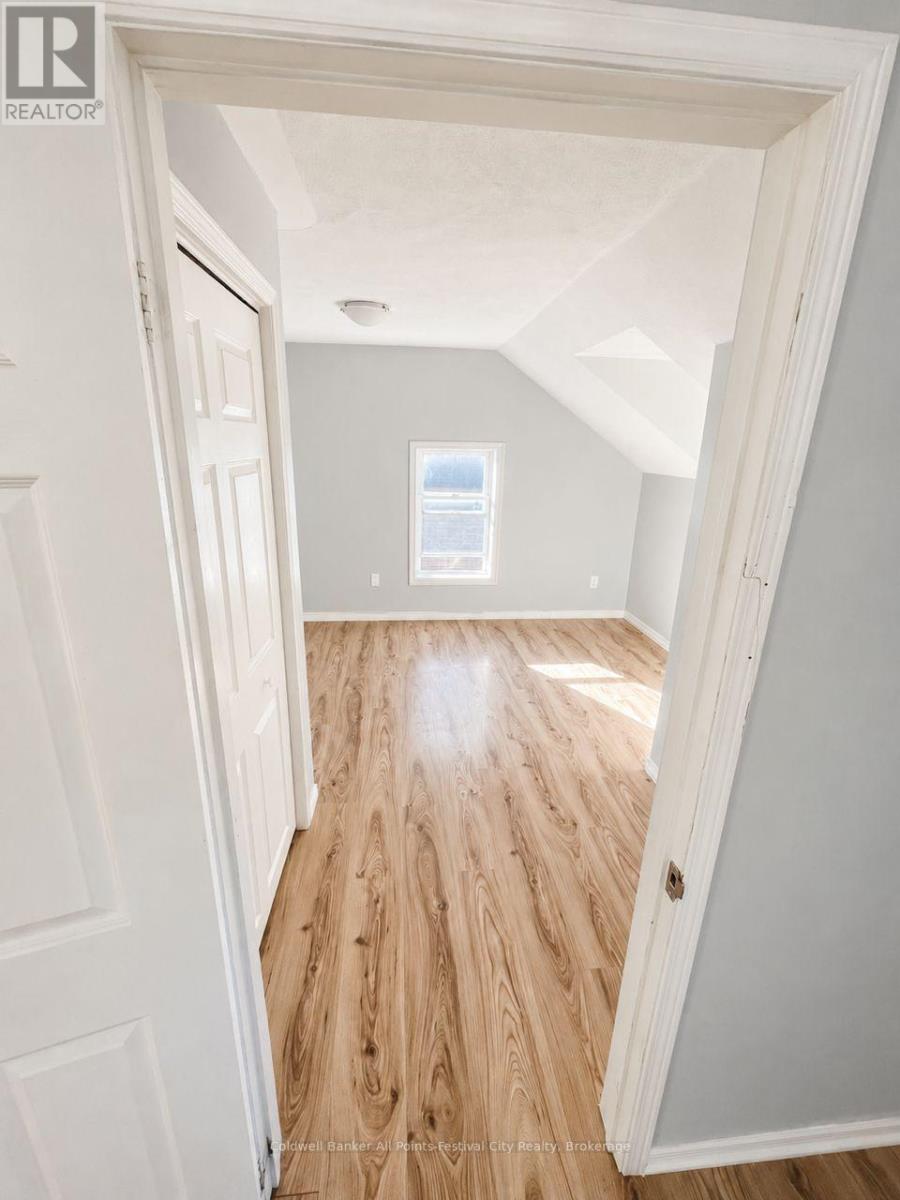 167 MONTREAL STREET - 48