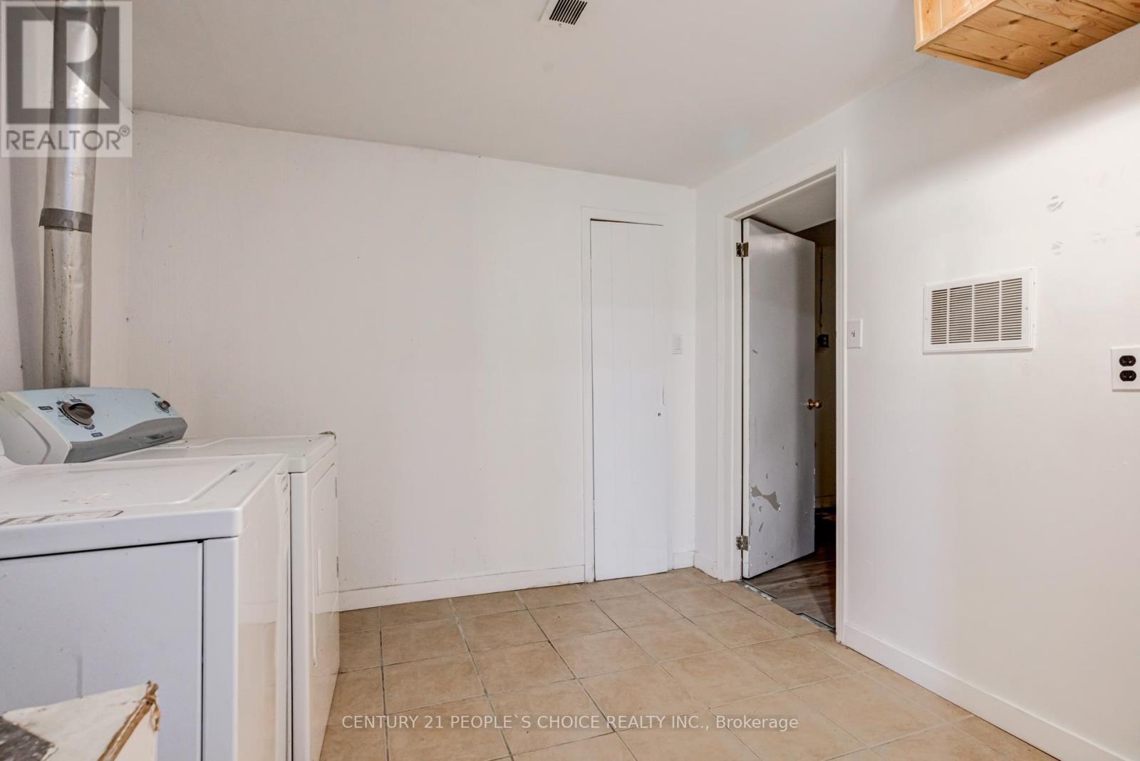 38 TINDALE ROAD - 32