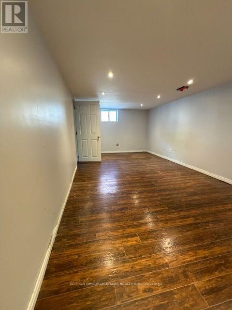 29 BROOK ROAD S - 21