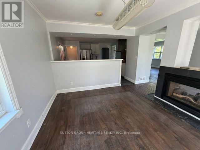 29 BROOK ROAD S - 13
