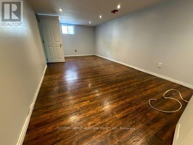 29 BROOK ROAD S - 22