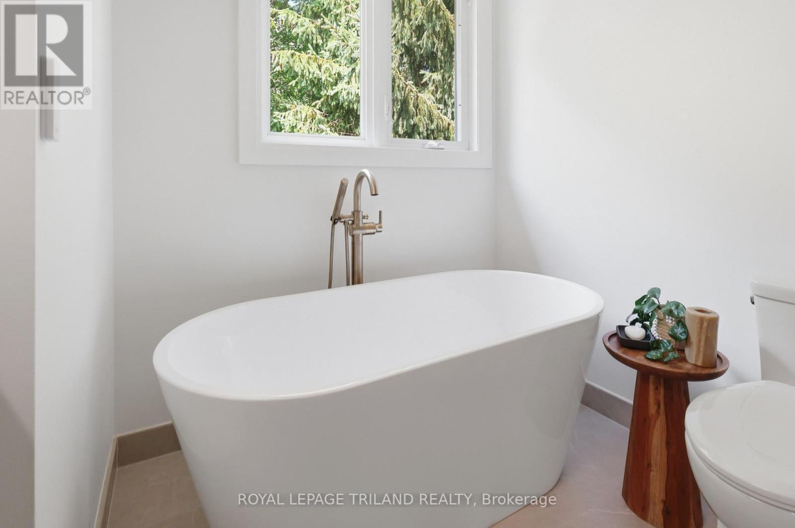 921 GUILDWOOD BOULEVARD - Image 29