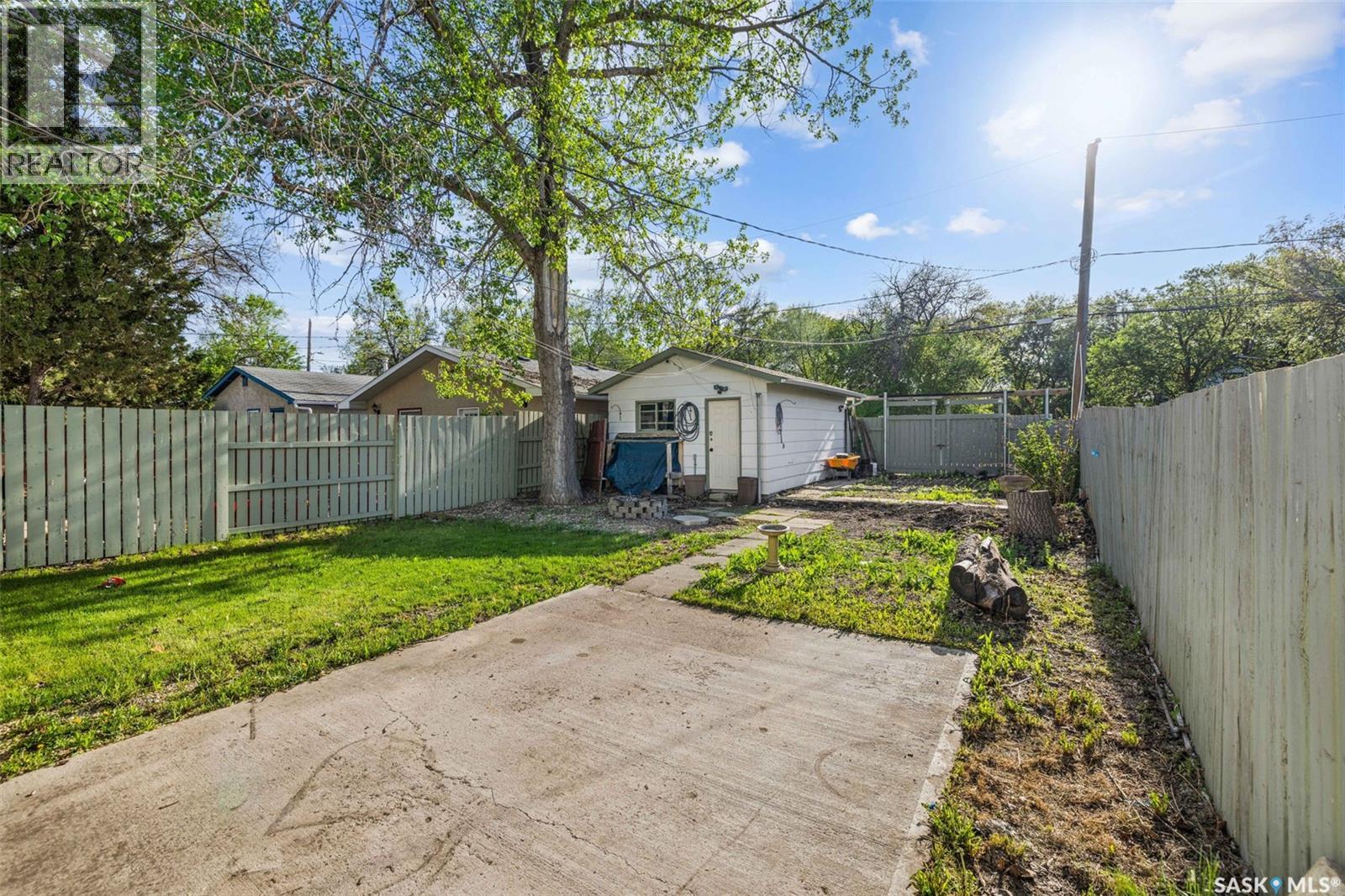 1422 Cameron STREET - 26