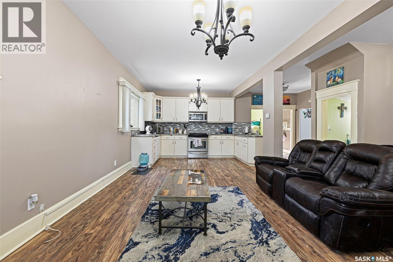1422 Cameron STREET - 7