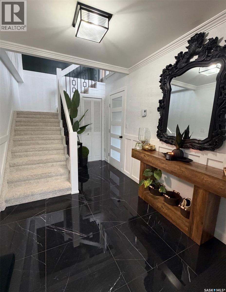 130 Rose AVENUE - 17