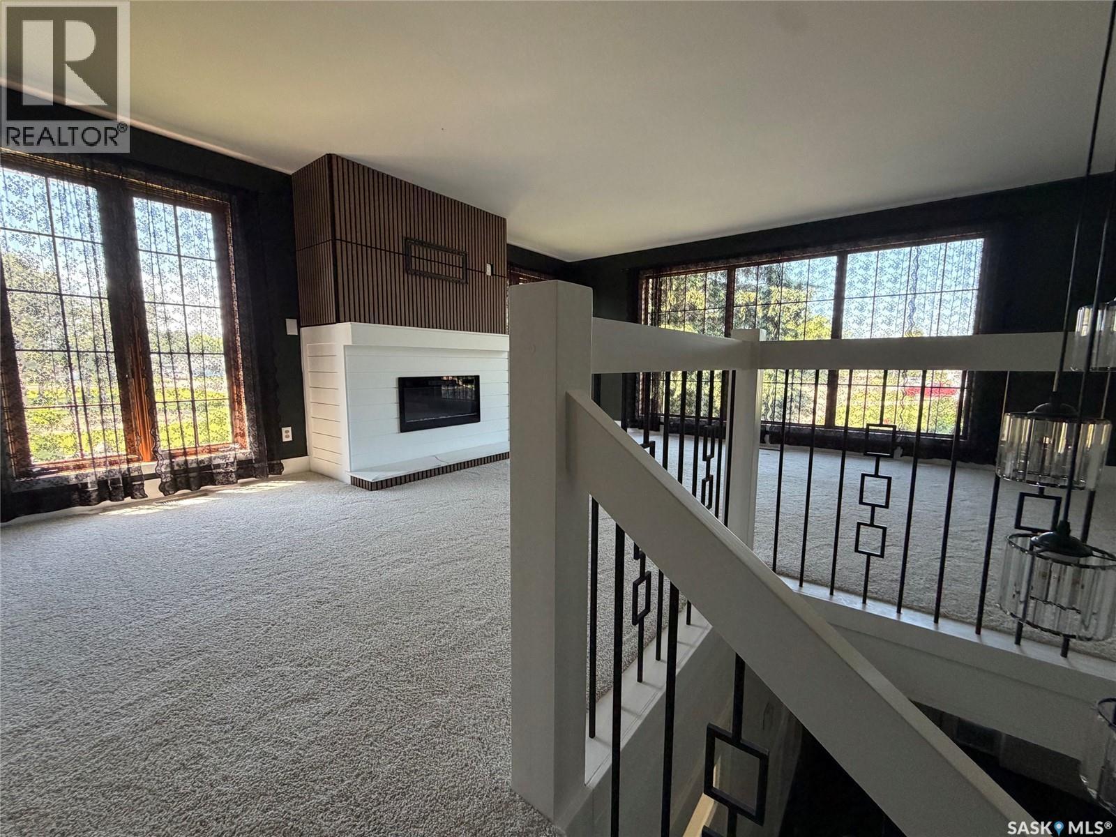 130 Rose AVENUE - 23