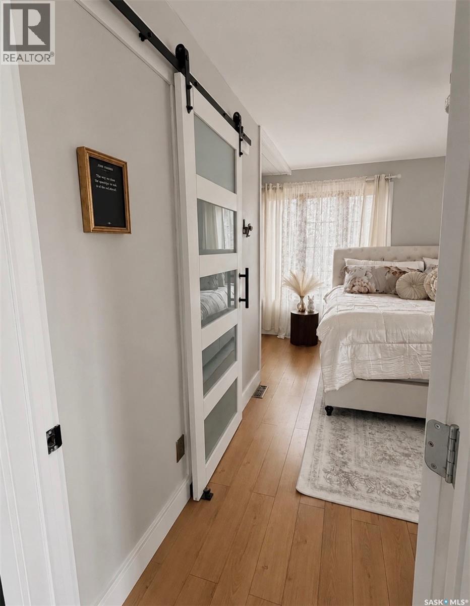 130 Rose AVENUE - 25