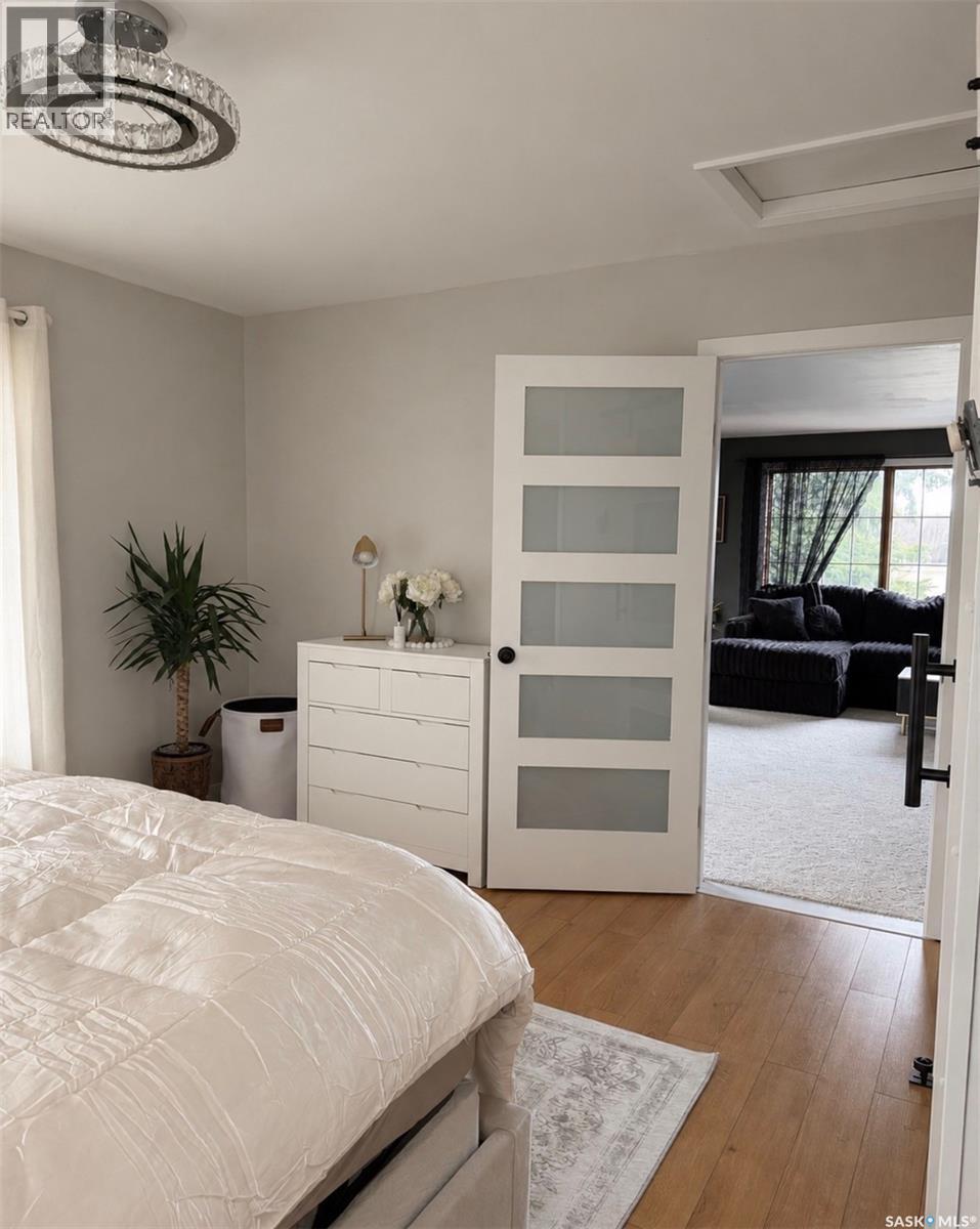 130 Rose AVENUE - 27