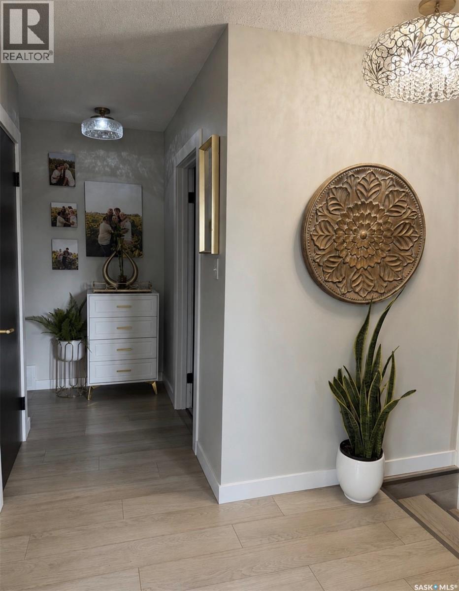 130 Rose AVENUE - 28