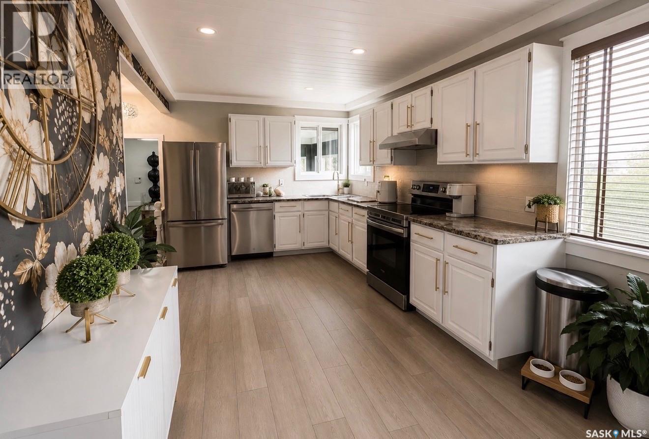 130 Rose AVENUE - 5