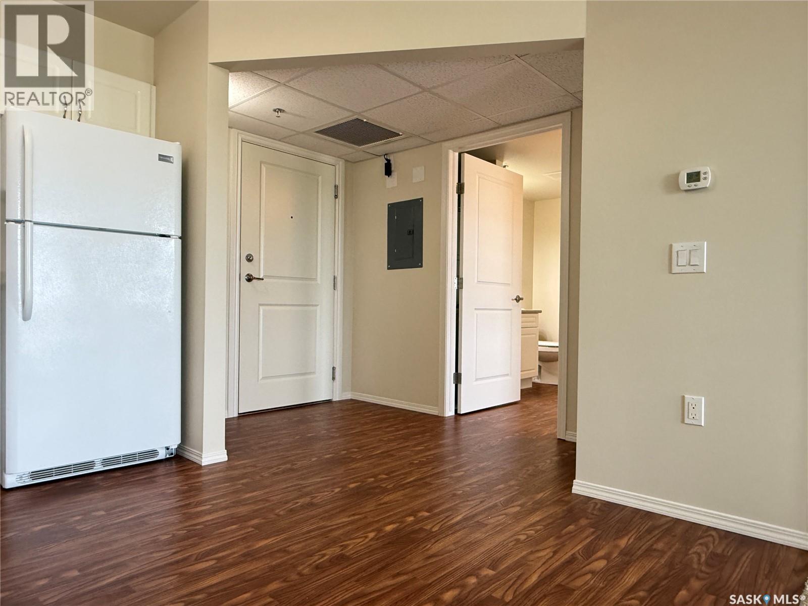 #316 680 7th AVENUE E - 14