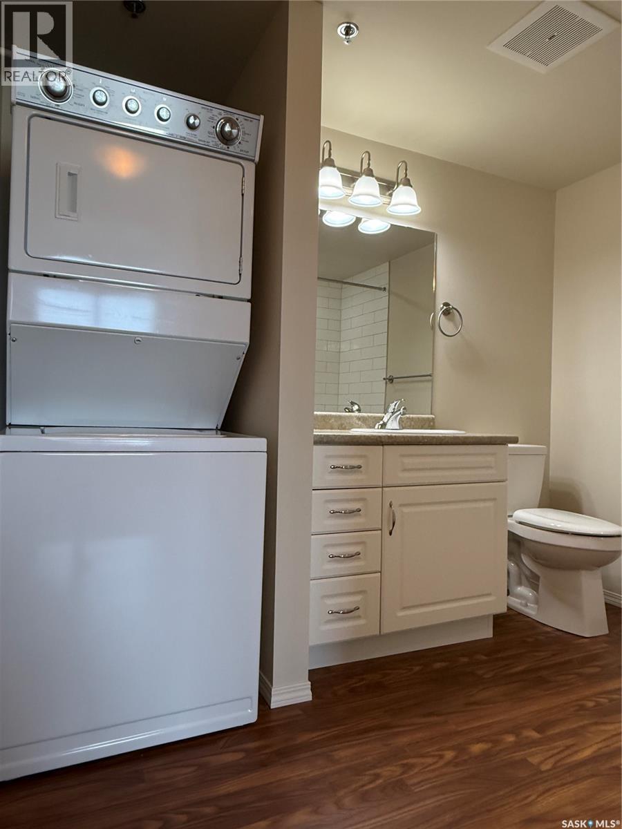 #316 680 7th AVENUE E - 16