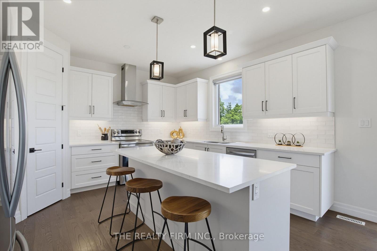 7 ASPEN CIRCLE - 14