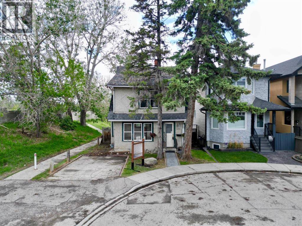 2452 28 Avenue SW - 1