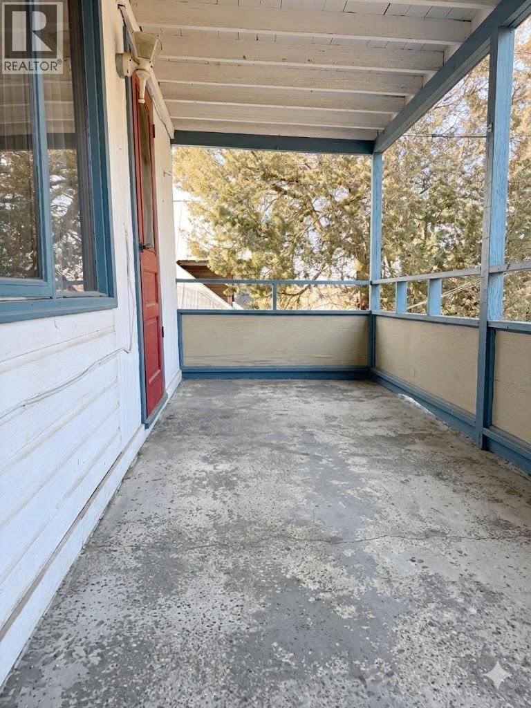 229 9Th Avenue S - 3