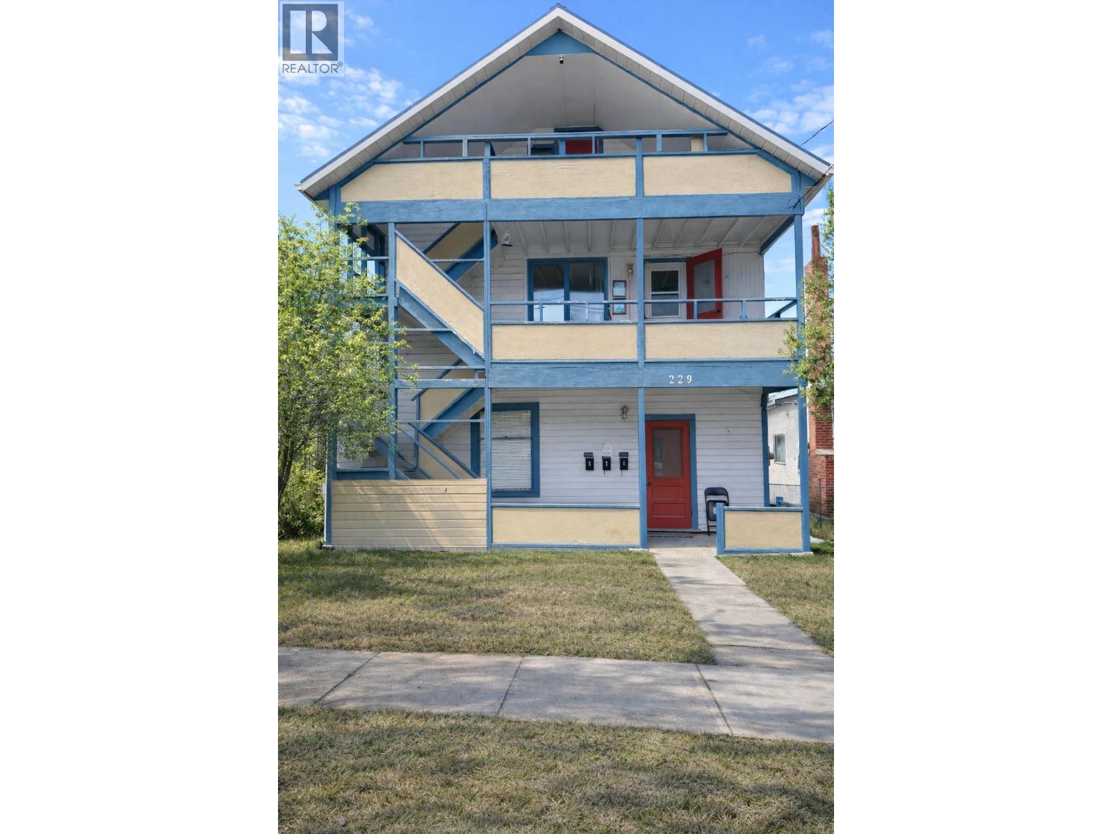 229 9Th Avenue S - 1