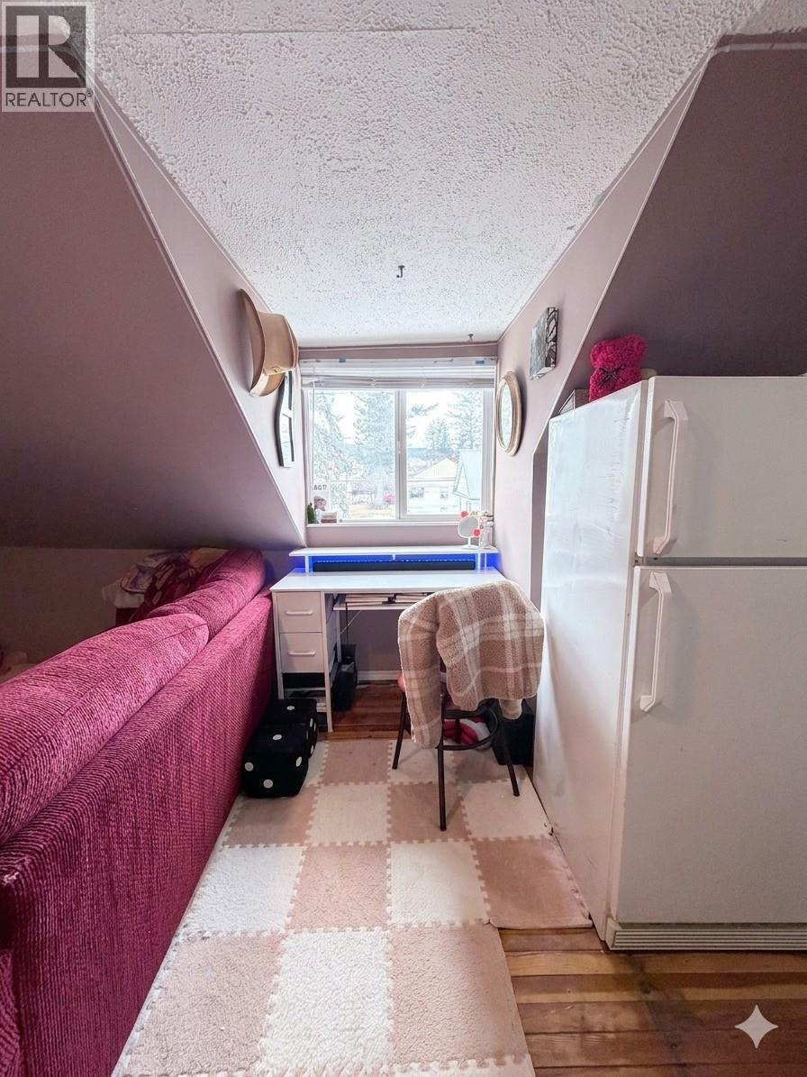 229 9Th Avenue S - Image 18