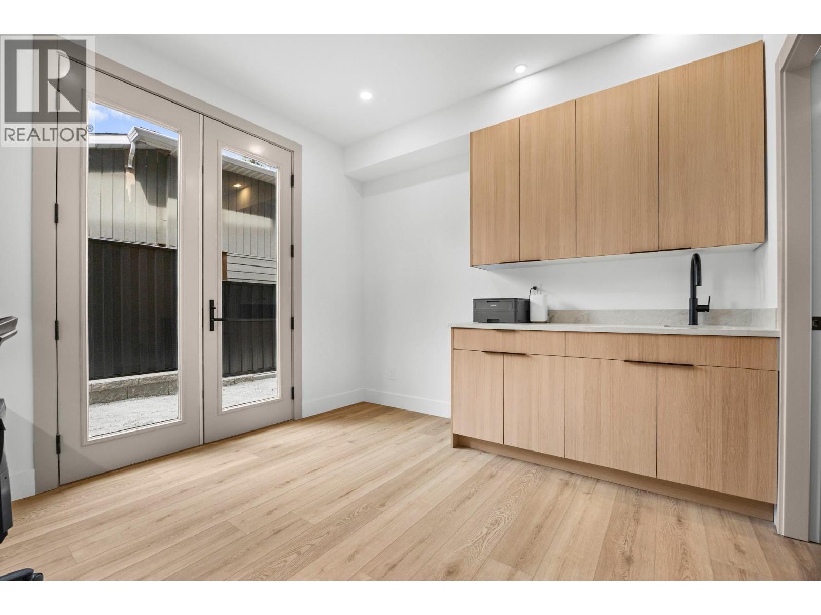 #3 1506 39A Avenue - 10