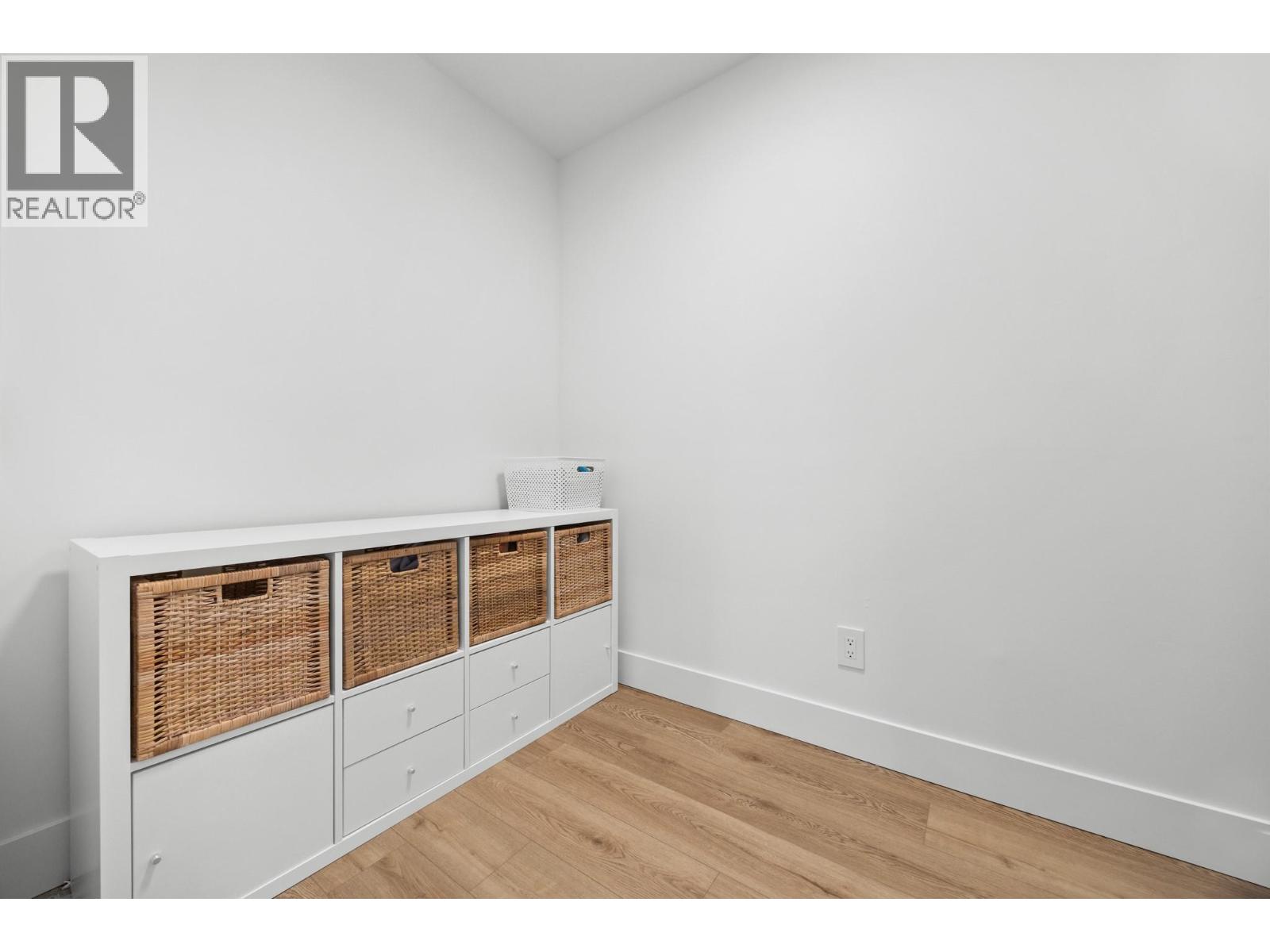 #3 1506 39A Avenue - 35