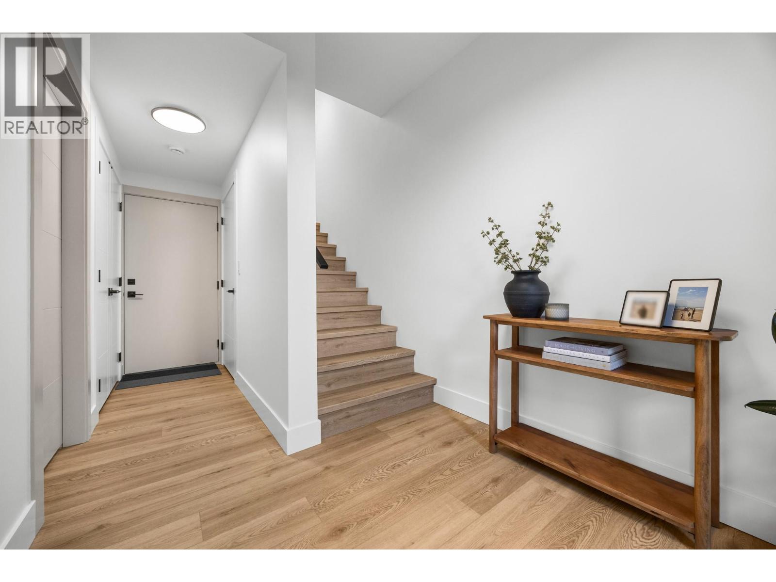 #3 1506 39A Avenue - 9