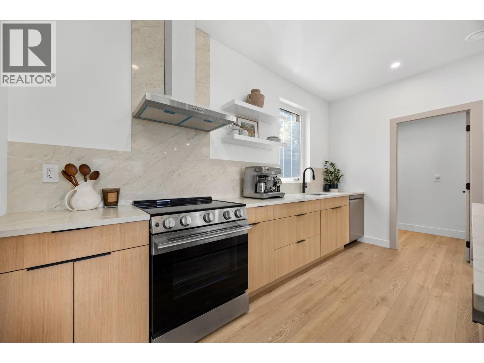 #3 1506 39A Avenue - 5