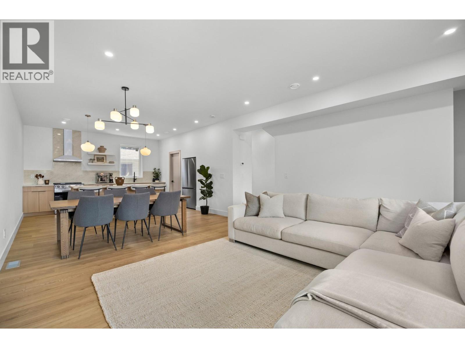 #3 1506 39A Avenue - 17