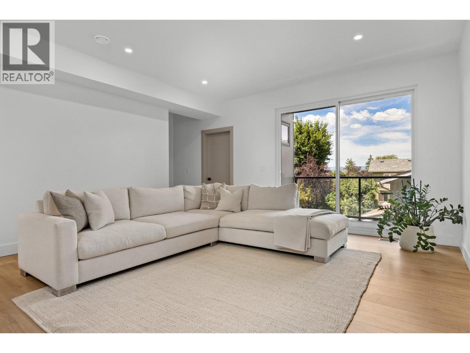 #3 1506 39A Avenue - 7