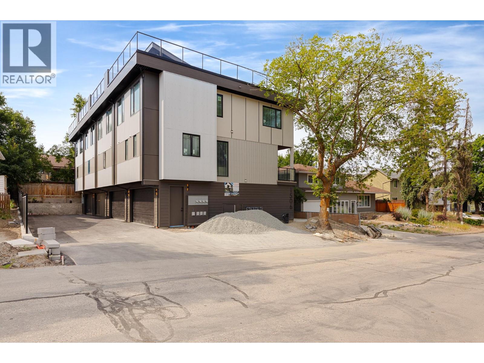 #3 1506 39A Avenue - 44